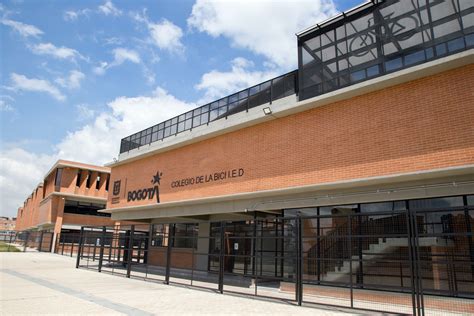 Bogotá Entrega El Colegio De La Bici Un Espacio Donde La Bicicleta Será El Centro Del Proceso