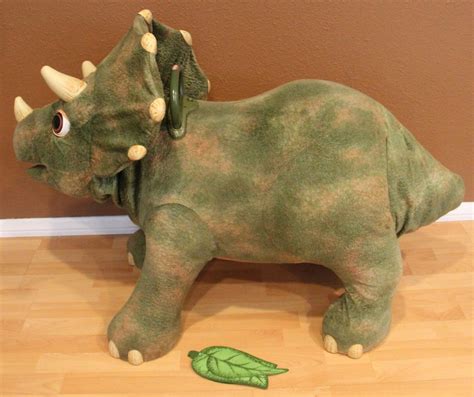 Playskool Kota My Triceratops Dinosaur With Leaves 2007 Hasbro 08143