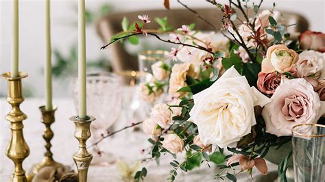 The 5 Most Romantic Wedding Flowers Martha Stewart Weddings