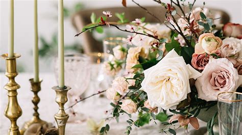 Check spelling or type a new query. The 5 Most Romantic Wedding Flowers | Martha Stewart Weddings