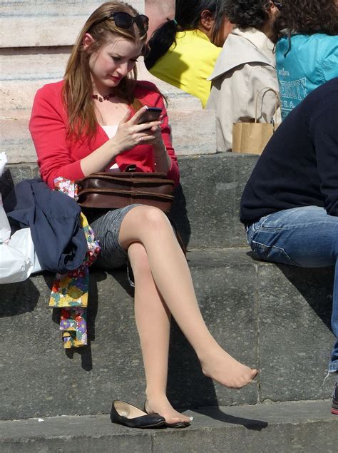 Candid Women In Pantyhose No Shoes Xxx Porn