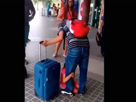Emotional Parting Of Young Girl Ofw Father In Davao Airport