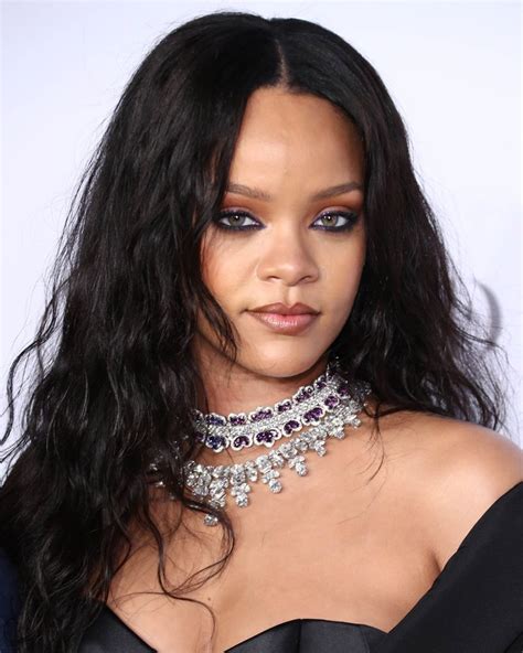 Rihannas Hair Evolution Every One Of Rihannas Technicolour Hair Styles