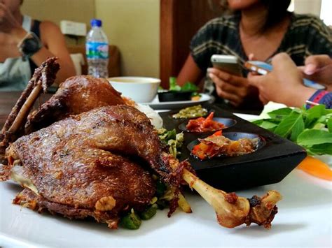 What To Eat In Bali Babi Guling Bebek Goreng And Other Eats Point