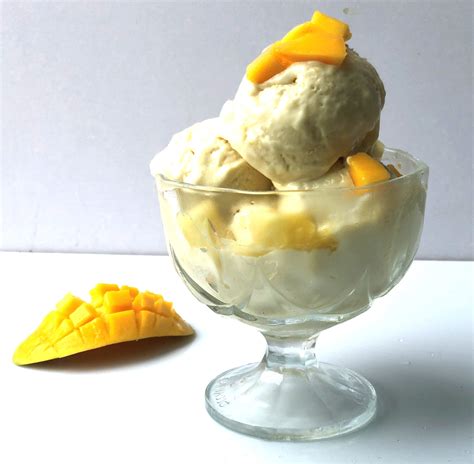 EASY MANGO ICE CREAM RECIPE FROZEN MANGO DESSERT