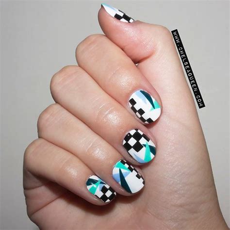 The contrast between the two finishes is visually appealing but the color is a big part of the overall greatness of this nail art design for shorter nails. 80 Nail Designs for Short Nails | StayGlam