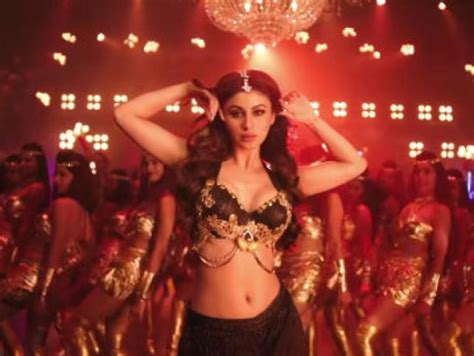 Kgf Mouni Roy Sizzles In The Teaser Of Special Number Gali Gali From Yash’s Film