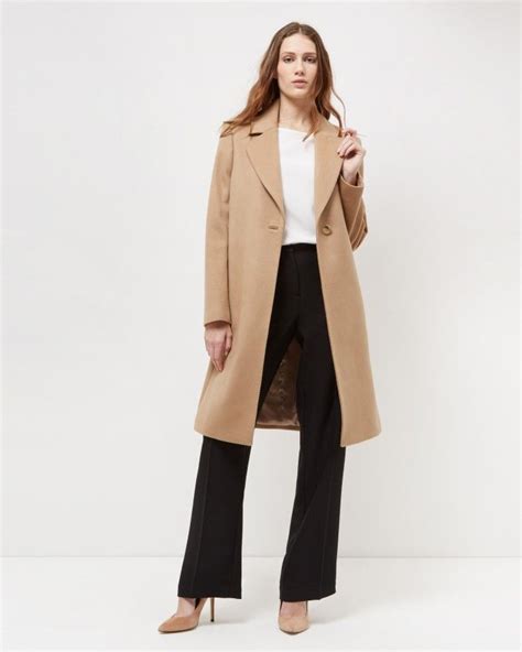 The rich wool material is blended with cashmere, guaranteeing a luxuriously soft and comfortable feel. Wool Cashmere Boyfriend Coat | Jaeger | Boyfriend coat ...