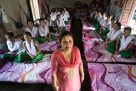 光文社知恵の森文庫 少女売買 インドに売られたネパールの少女たち（長谷川まり子 著）2014 ドキュメンタリー Smhcosadecvmx