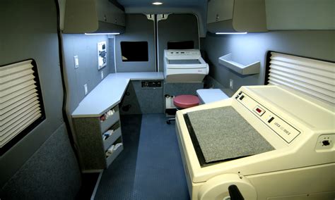 Mobile Medical Vehicles Commerical Vans Hq Custom Design
