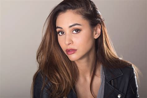 Lindsey Morgan Facts Including Breasts Bra Size Body Measurements Height Weight Shoe Size