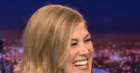 Rosamund Pike Prepared For That Gone Girl Scene By Doing What E News