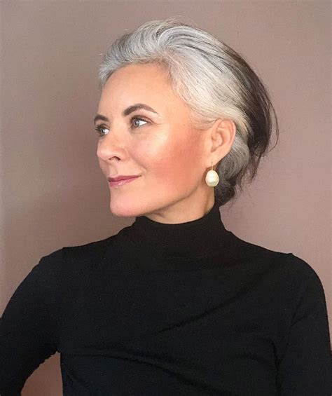 27 short hairstyles for silver grey hair hairstyle catalog