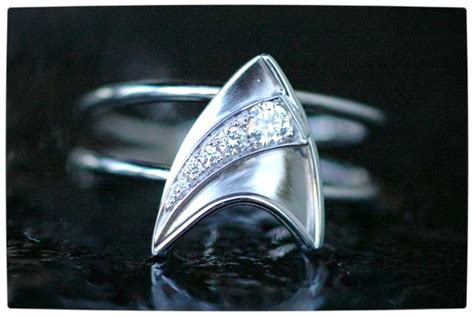 10 Gorgeously Geektastic Engagement Rings Vamers