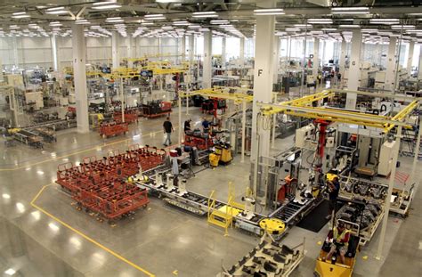 Fca Us World Class Manufacturing Academy Spreads Its Roots To Indiana