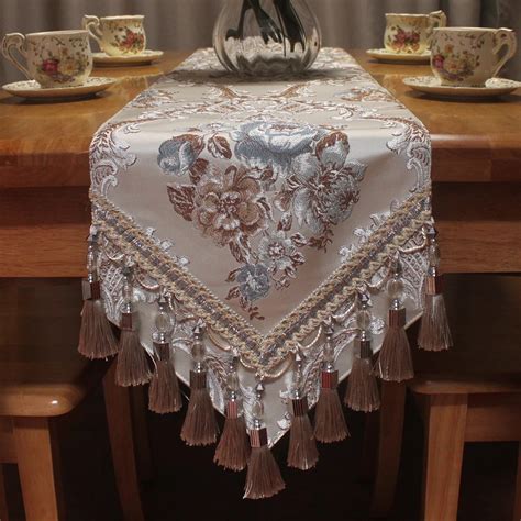 Jacquard Floral Luxury Embroidered Table Runner Top Quality Polyester