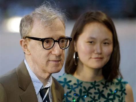 Woody Allen Defends Relationship With Wife Soon Yi Previn And Says It Wasn T Exploitative