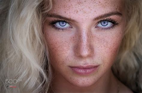 download wallpaper girl photo photographer blue eyes model lips face blonde portrait
