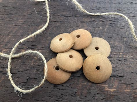 Six Vintage Wood Buttons Circa 1940s Etsy