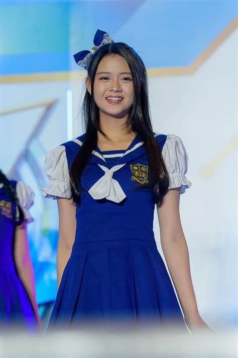 Christy Jkt48 Gadis Gadis Cantik Perempuan Sosok Perempuan