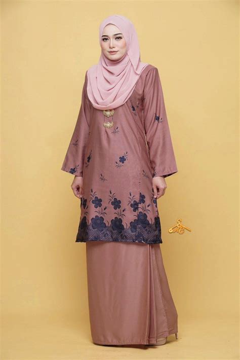 Baju Kurung Pahang Raya Nuha Brown Saeeda Collections