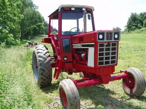 Ih 886 Farm Tractor For Sale Lawn Care And Landscaping