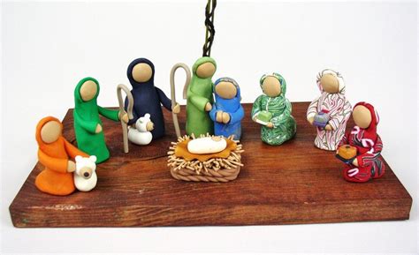 Love This Simple Clay Nativity Set Nativity Crafts Nativity Set