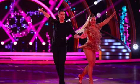 cibulková sa v let`s dance drží zubami nechtami prežila už prvú krízu slovenské celebrity