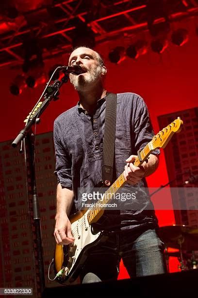 Fran Healy Musician Photos And Premium High Res Pictures Getty Images