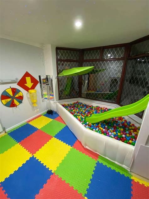 Dad Transforms His Dated Living Room Into An Incredible Playroom For