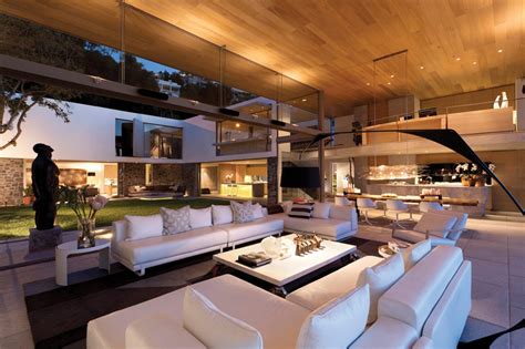 Modern Coastal House Living Room Interior Design Ideas