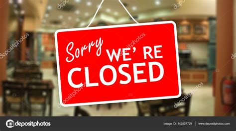 Sorry We Are Closed Sign On Glass Storefront — Stock Photo