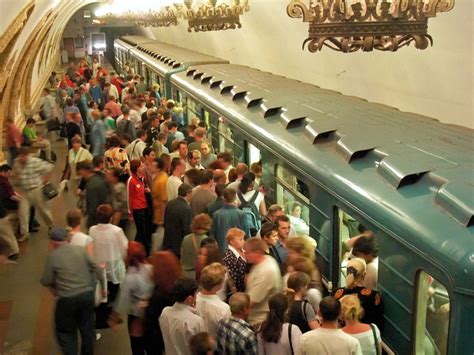At Least 50 Hurt After Moscow Subway Derails