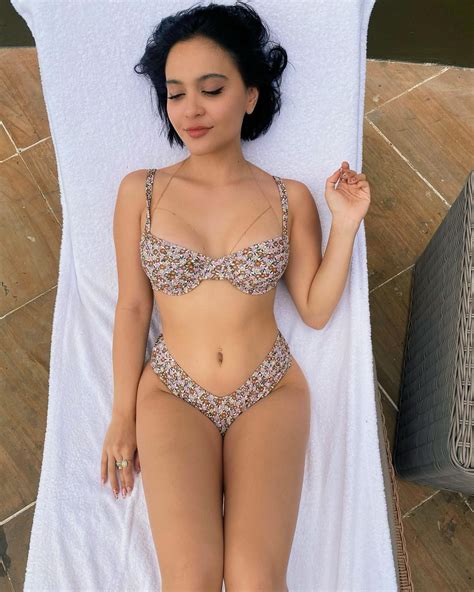 Stella Hudgens Sexy Bikini Before Christmas Photos The Fappening