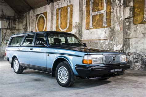 A concatenation of two of its proper divisors. Volvo 240 GLE - Harrie Arendsen Classics