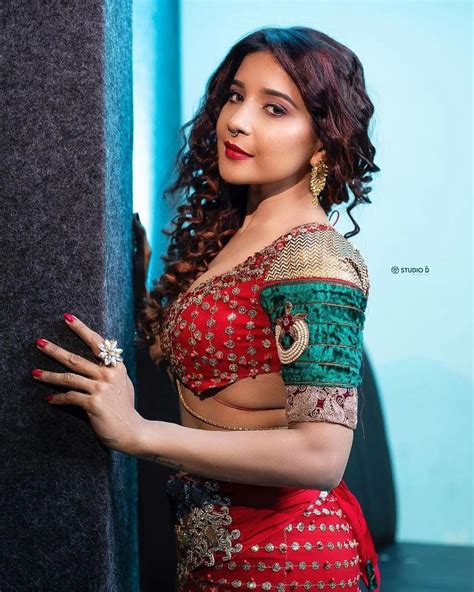 south indian actress sakshi agarwal exclusive exposing photos hot sex picture