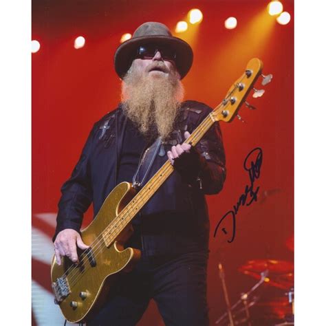 Dusty hill, the bassist of us blues rock band zz top, has died at the age of 72. Autographe Dusty HILL - ZZ TOP (Photo dédicacée)