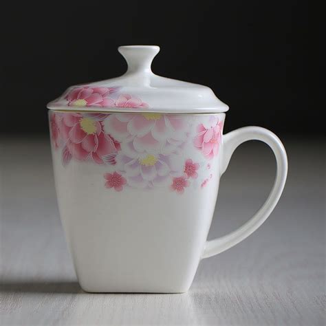 Creative Bone China Mug with Lid ceramics cup-in Mugs from Home