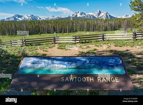 Sawtooth Range Mountains Map Hi Res Stock Photography And Images Alamy