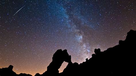 Stunning Perseid Meteor Shower Pictures Bgr