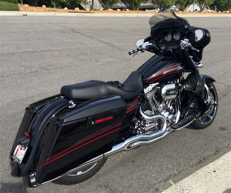 This powerful cruised addresses riders who only want the best on their trademark. 2011 Harley-Davidson® FLHXSE2 CVO™ Street Glide® (Black ...