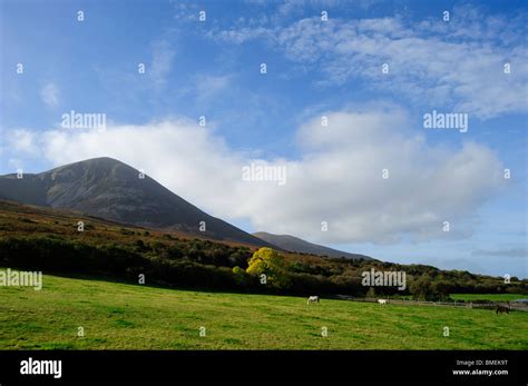 Mountain Connacht Hi Res Stock Photography And Images Alamy