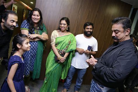 Kamal Haasan Shruti Hassan With Meenakshi Iyer At Thoongavanam Special Screening Photos