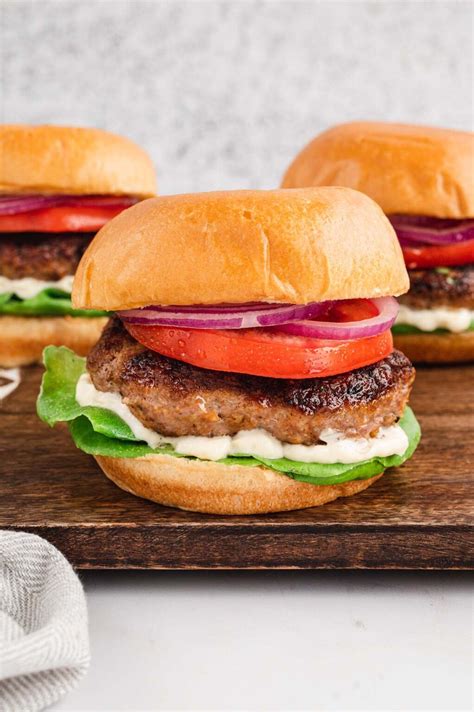 Best Turkey Burgers Recipe The Clean Eating Couple