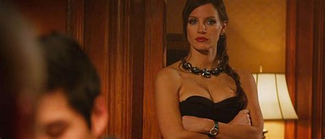Mollys Game Featurette Highlights Jessica Chastains Unstoppable Performance