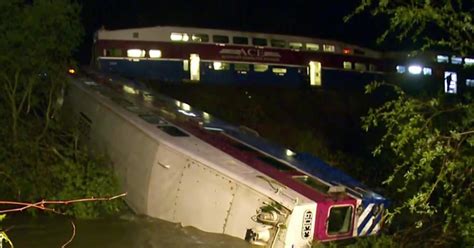 Commuter Train Derails In California Passengers Rescue Fellow Riders