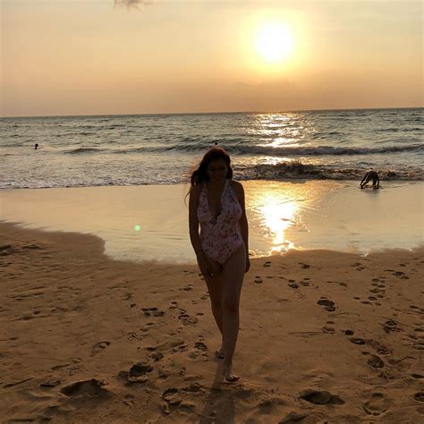 55 Is The New Sexy These Swimsuit Photos Of Zsa Zsa Padilla Will Show You Why Abs Cbn