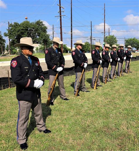 Dps Honors Fallen Officers At Peace Officers Memorial Service