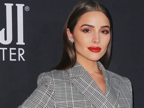 Model Olivia Culpo Breaks Up With Danny Amendola After Pics Shared Of Him With Bikini Clad Woman