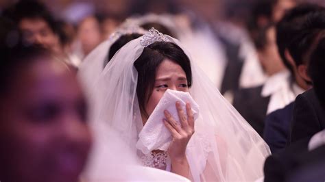 Thousands Of Moonies Marry At Unification Church Mass Wedding In